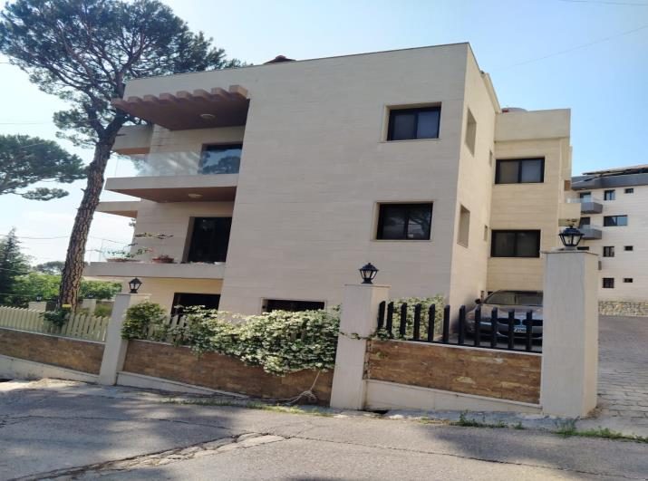 Qalaa 982 residential building, Baabdat